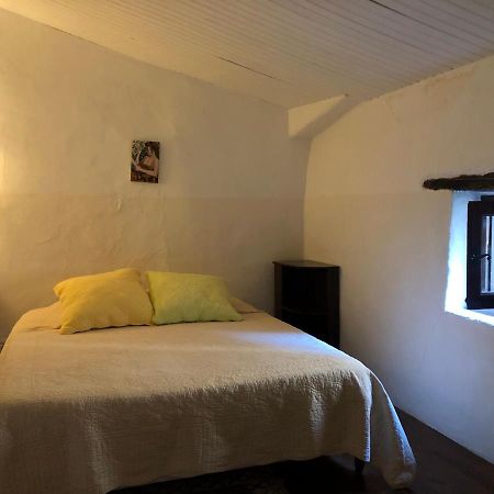 Belle De Nuit Panzió Oppède Kültér fotó