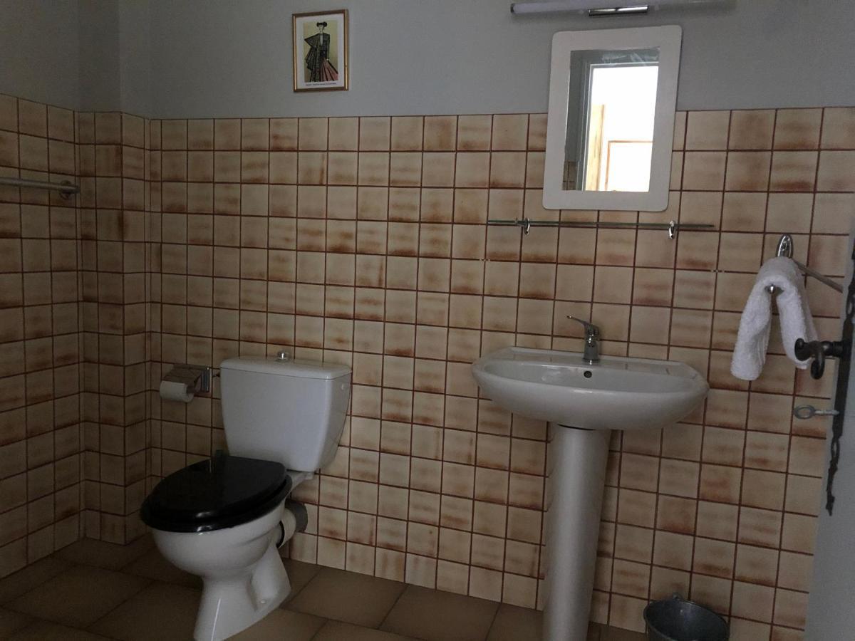 Belle De Nuit Panzió Oppède Kültér fotó