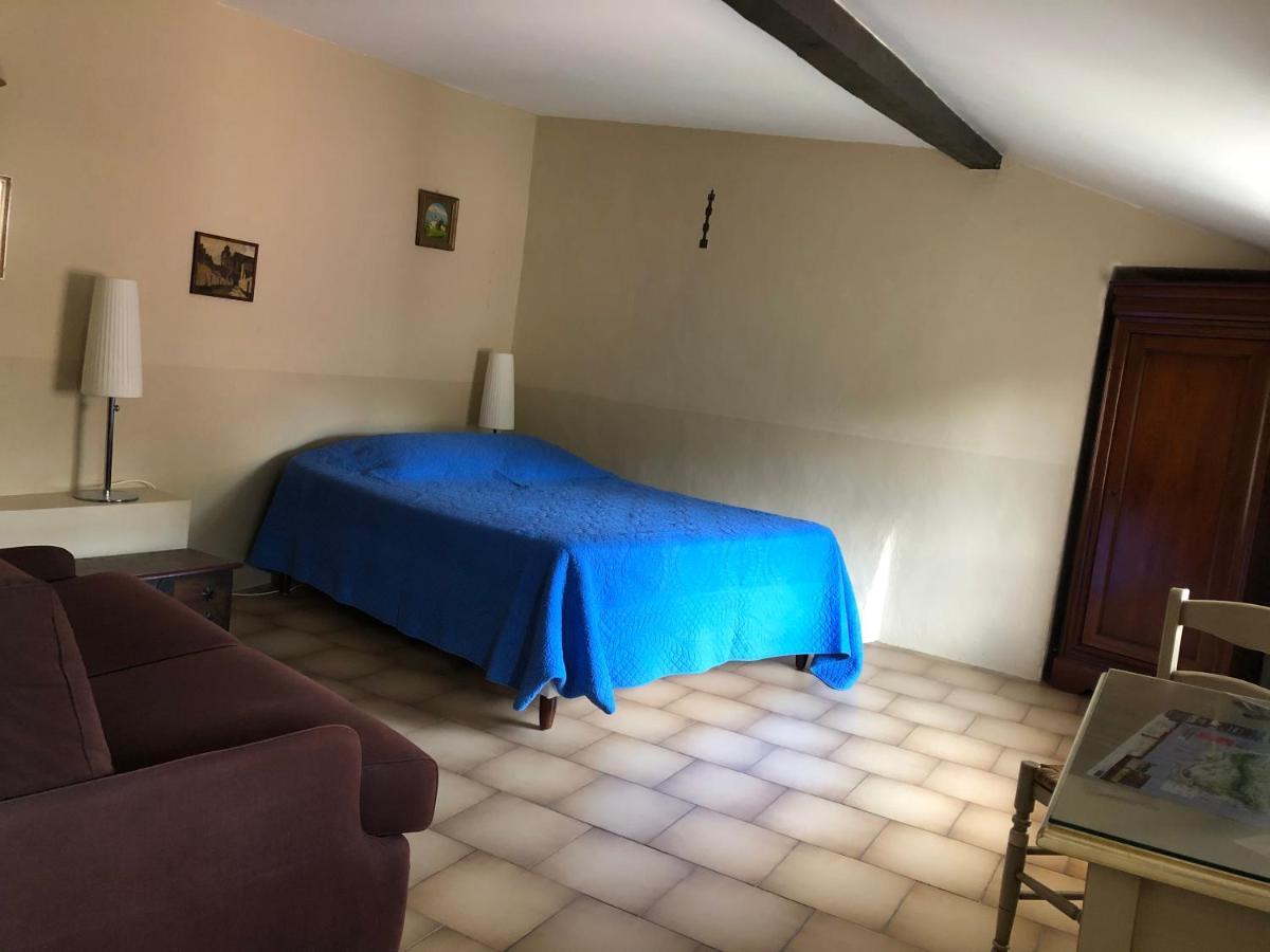 Belle De Nuit Panzió Oppède Kültér fotó